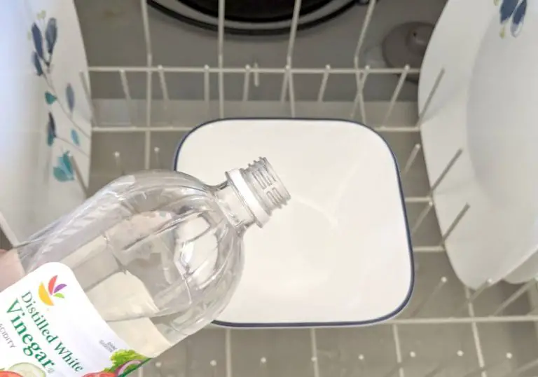 Using Vinegar As A Rinse Aid In The Dishwasher
