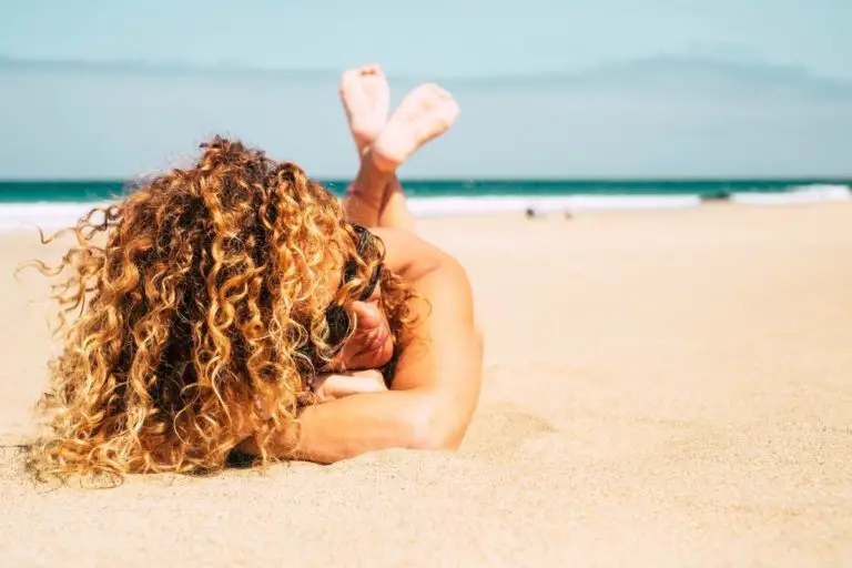 How To Get Sand Out Of Your Hair (With And Without Water!)
