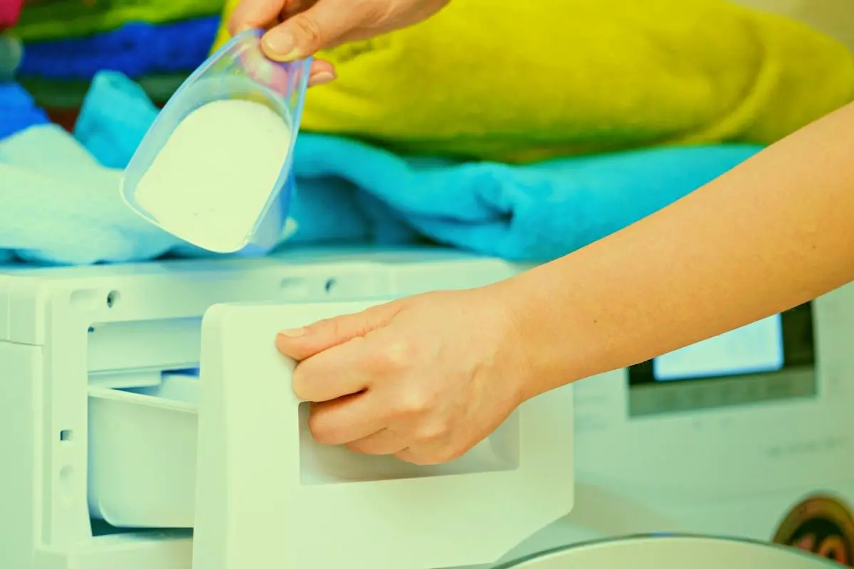 Detergent In Fabric Softener Dispenser