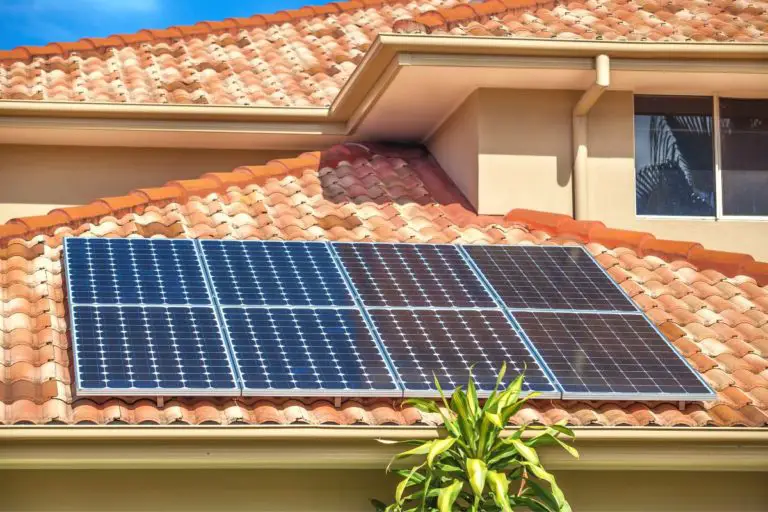 Do Solar Panels Work During Power Outage? (Here’s Everything You Need to Know)