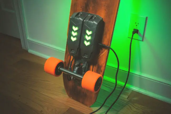 Electric Skateboard Charging