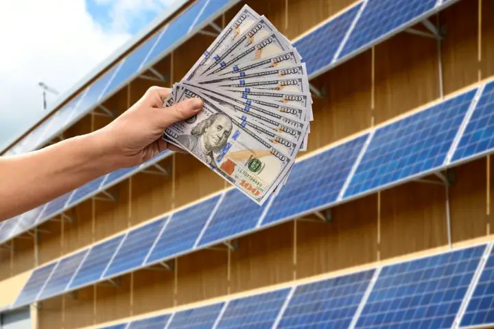 How Much Does It Cost To Replace Solar Panels